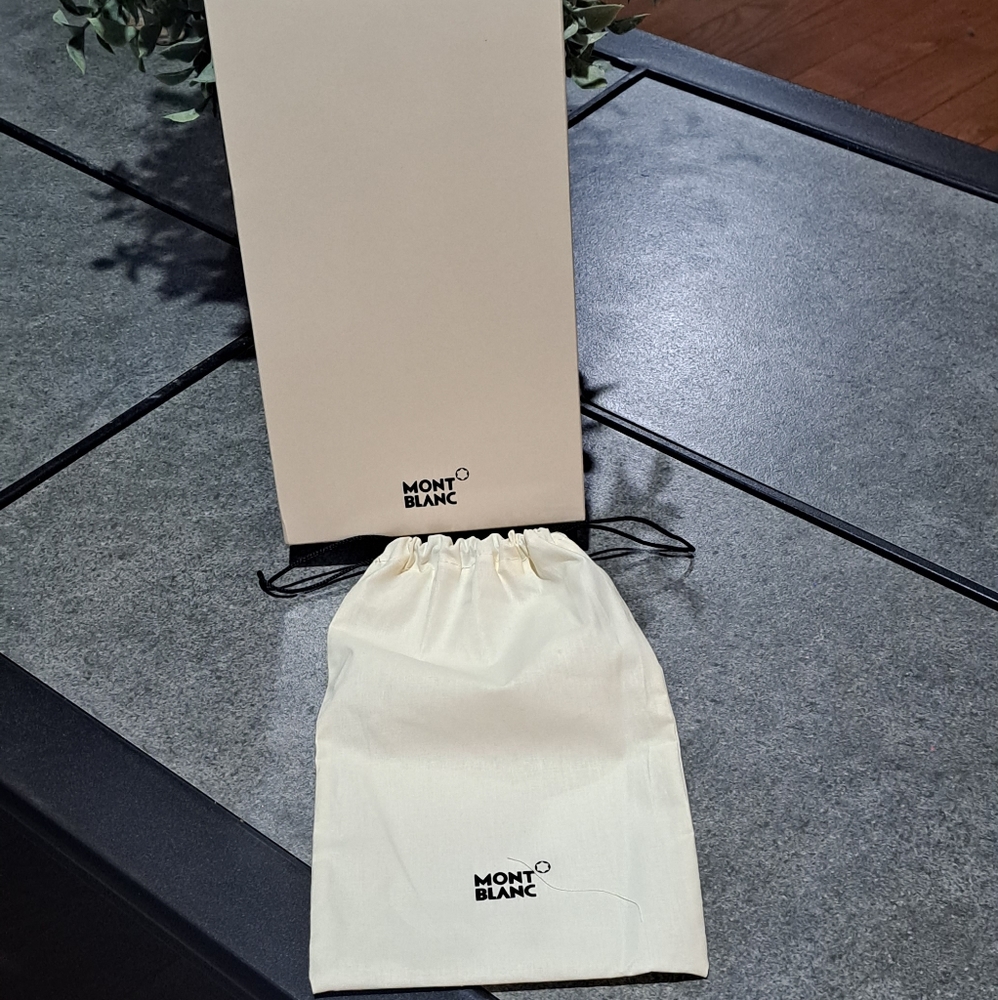 MONT BLANC dust bag/box